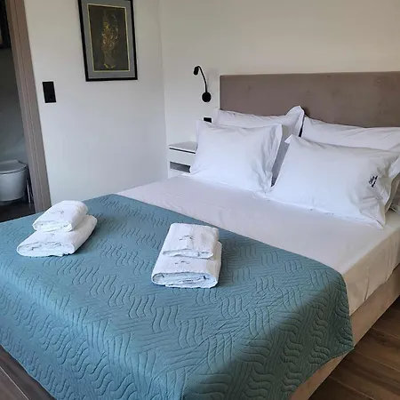 White Boutique Homes - Euphoria Apartment *