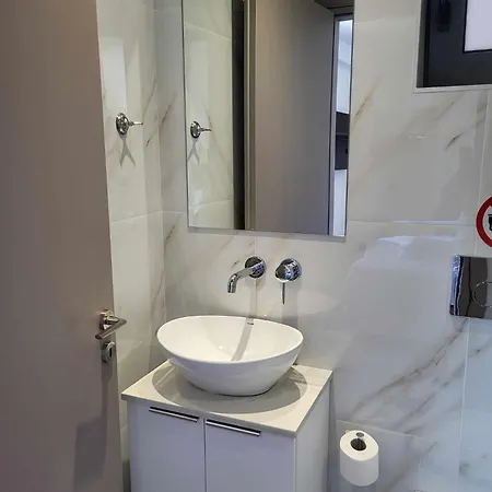 Apartment White Boutique Homes - Euphoria