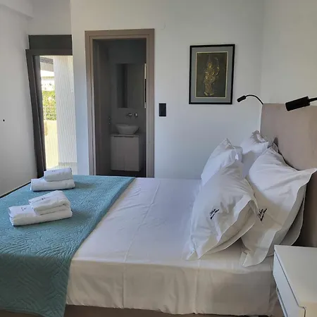 White Boutique Homes - Euphoria *